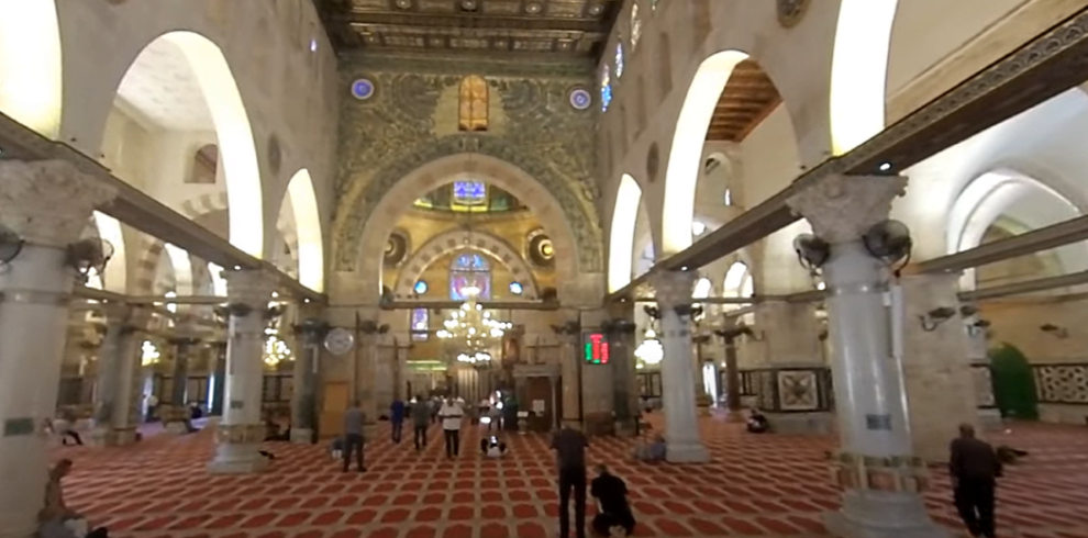 inside al aqsa mosque jerusalem