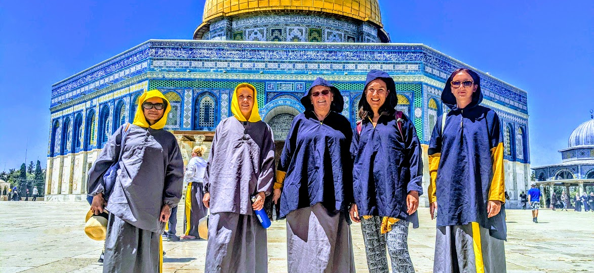 uniform on the temple mount